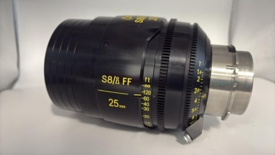 Cooke S8/i FF T1.4 6-way Cine Lens Set (25mm-100mm) - 9