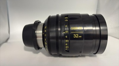 Cooke S8/i FF T1.4 6-way Cine Lens Set (25mm-100mm) - 10